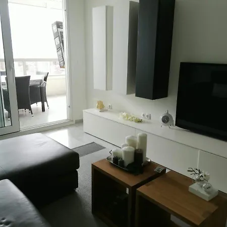 Gemelos 28 Blueline Appartement *
